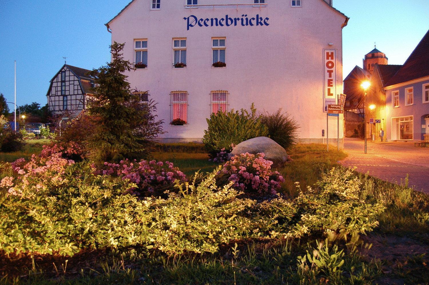 Hotel Peenebruecke Wolgast Extérieur photo